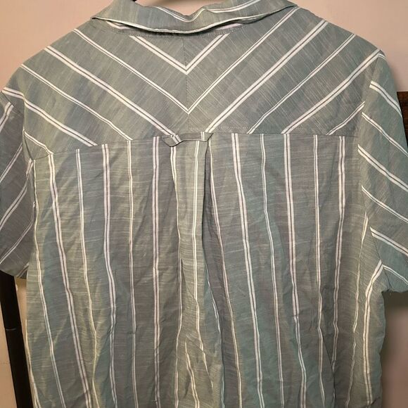 NWT Auden Button Up Top Size XL - Picture 5 of 5